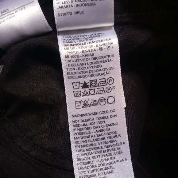 Women's Black Denim Jeans - Picture 9 of 13